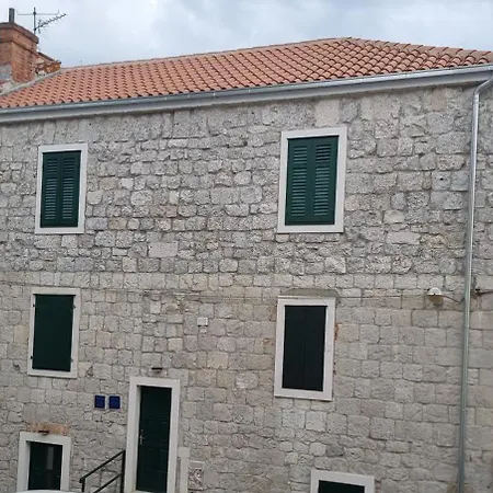 Guest house Katy 4*